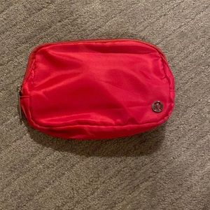 Lululemon Fanny pack red! And brand new!!